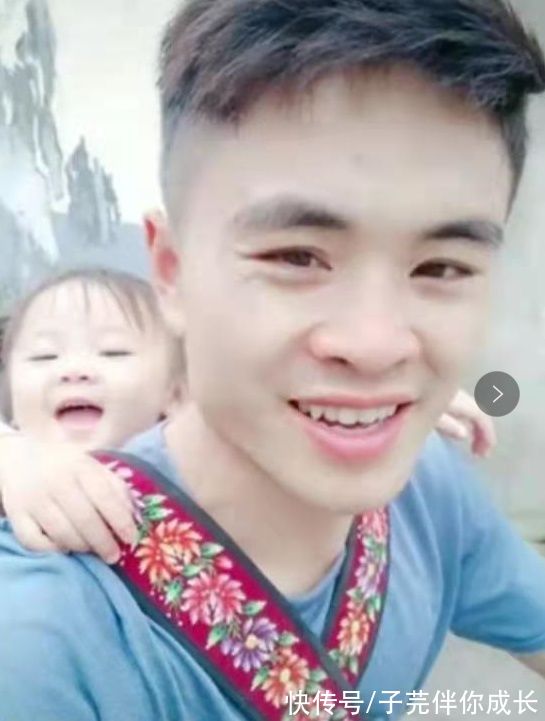 爸爸|6个月跟着爸爸送外卖，笑脸治愈无数人，菲儿宝宝如今过得怎样？