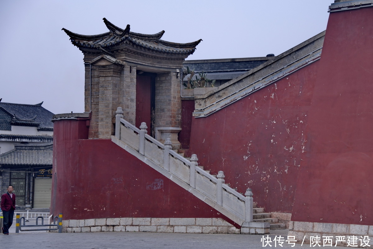 建水古城扫街照片【严建设】