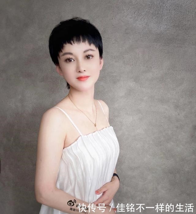 发量 女发这样做,没想到如此美,是该换一换自己的发型了!