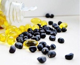 女人的肌肤时刻都在被危害着:日用化妆品的残留物如何解决?