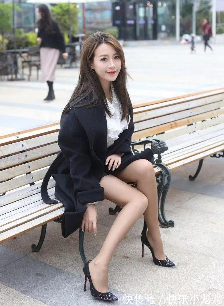 前卫|第一次看到如此惊艳的美女！着迷于其出色的外观，可以结个朋友吗