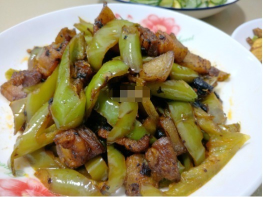 青椒|晚餐做了3道家常菜,花了20块钱,家人都吃嗨了,一锅饭都干掉了