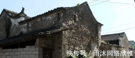 农村|致农村那些逝去的老房子……
