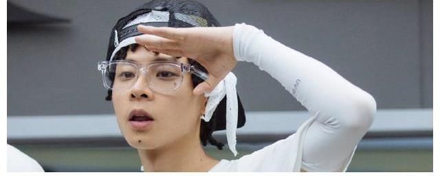 布瑞吉|《哥哥》四公淘汰赛制再变,4人离开,陈小春张晋各救1人