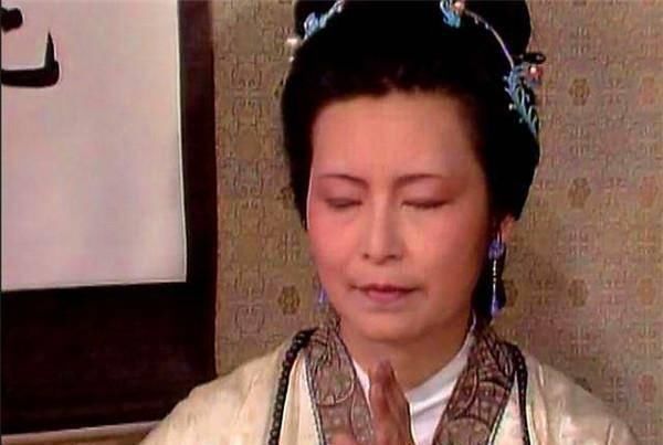 金钏儿@她是红楼梦中隐藏最深的大灰狼,比王熙凤狠100倍,贾府最大的祸根