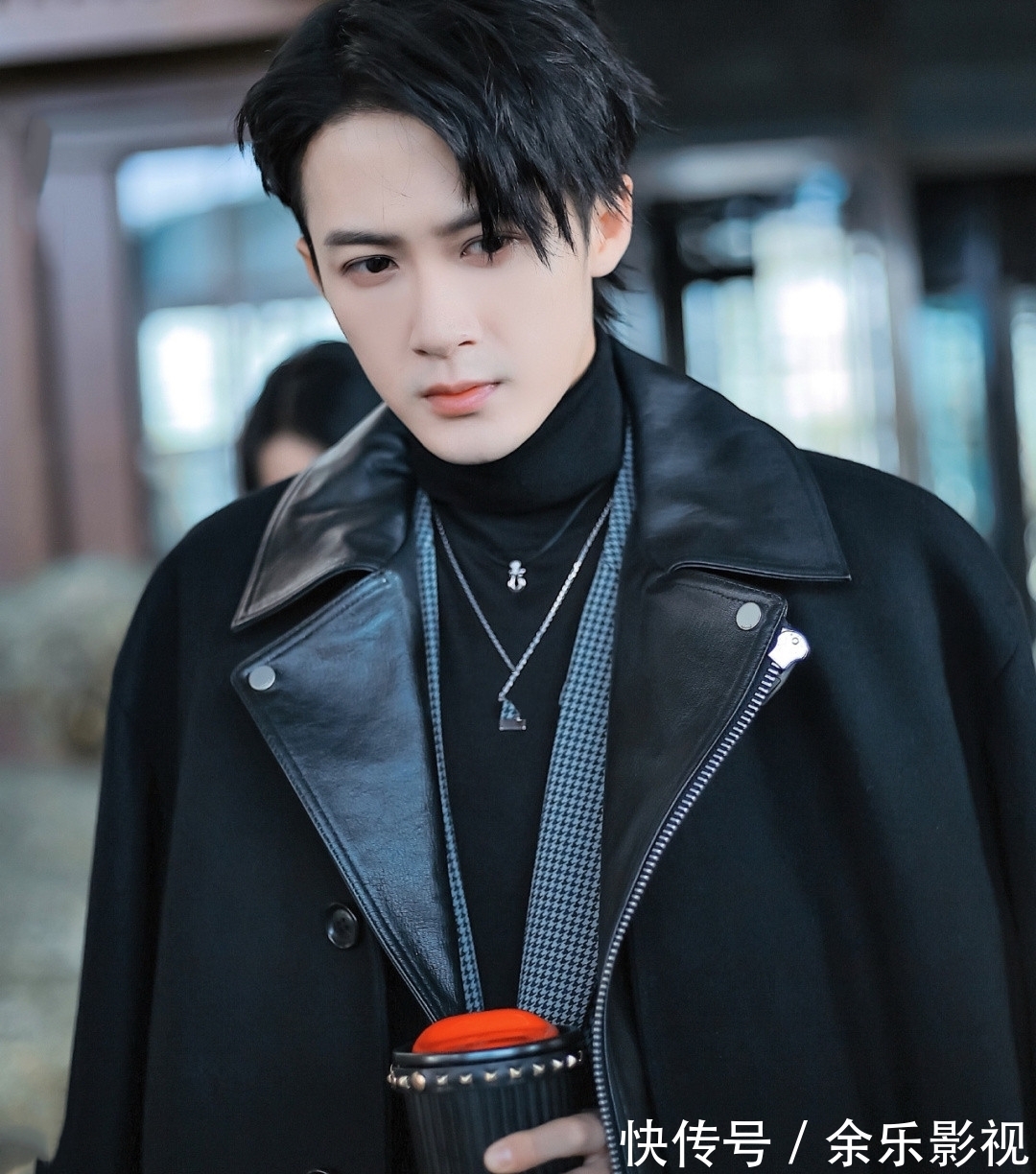 从《大湾仔的夜》的爆火,来看《追光吧》比《披荆斩棘》差在哪?