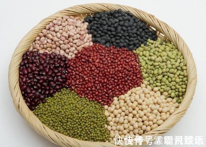 食用|再贪食,晚上也不要食用4种食品,会把身体吃坏