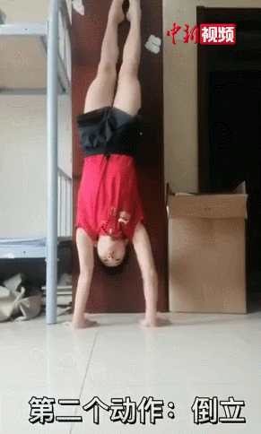 全红婵|全红婵教网友水花消失术，可可爱爱！