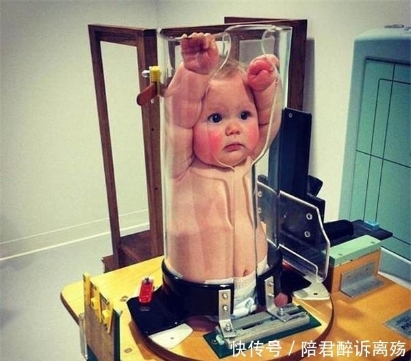 真相|网友看到婴孩被塞进这种“透明玻璃瓶”,有些气愤,得知真相点赞