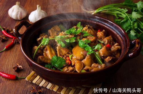 重庆鸡公煲|用地名来命名的美食,你知道哪些