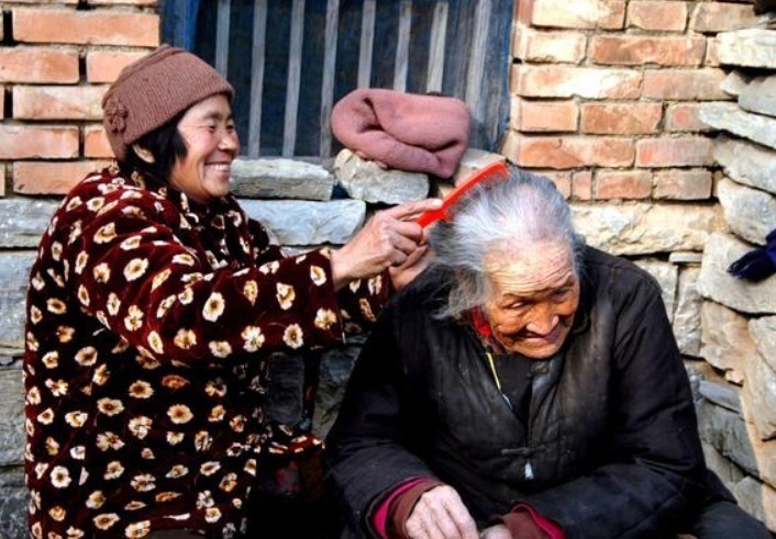 人生$“父母在,人生尚有归处”,后半句更加精彩,可惜很多人不懂!