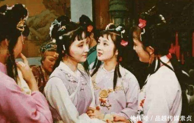 精明|王熙凤如此精明,为何拿戏子取笑林黛玉?她比宝玉更懂黛玉