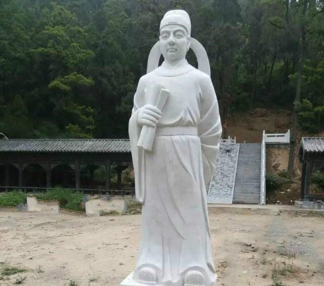 古代一著名诗人,为抢一句诗杀了自己亲侄儿,只因他有口臭之病