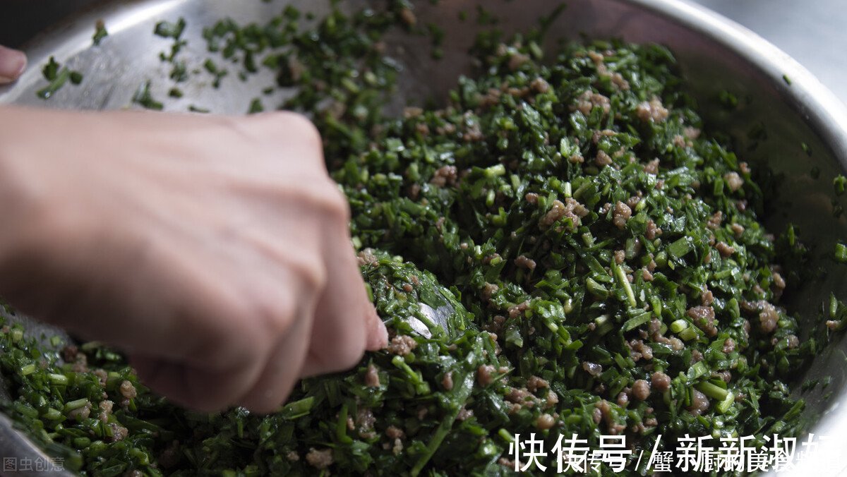 步骤|用这个做馅蒸包子，比白菜萝卜都好吃，还不花一分钱