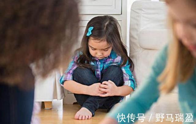 超市|一袋糖要50元?妈妈带儿子怒砸超市,店长:看监控吧