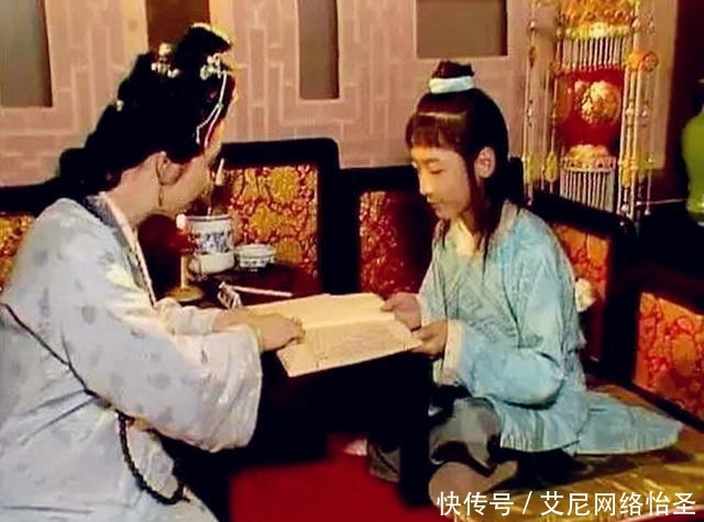 彩云|容貌出众又能干的彩云为什么不选择宝玉,而看上人物猥琐的贾环