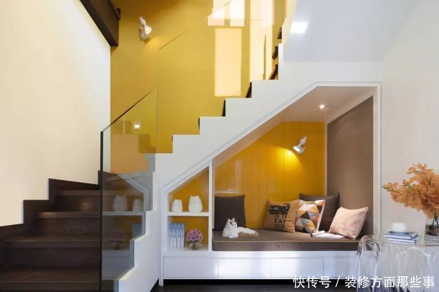 铁艺|复式房楼梯装修太愁人?学学年轻人这样设计,不仅显档次还有艺术感!
