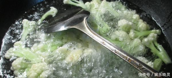 它补钙能力一流,钙含量与牛奶媲美,隔三差五给孩子吃,能长高个