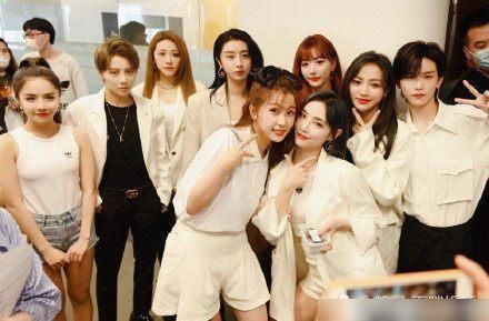 综艺录制|THE9八月下行程曝光,虞书欣弯道超车刘雨昕,许佳琪无人问津