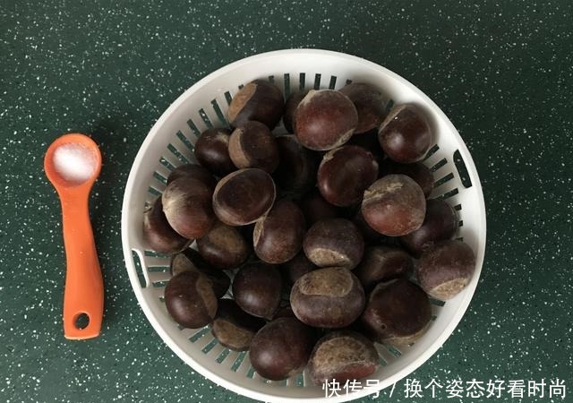 入秋后,吃核桃芝麻不如吃它,多买点囤起来,放到冬天吃,特省事