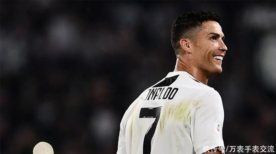 劳力士|一天的工资就能买RM，稀缺劳力士随便戴，踢足球到底有多赚钱？