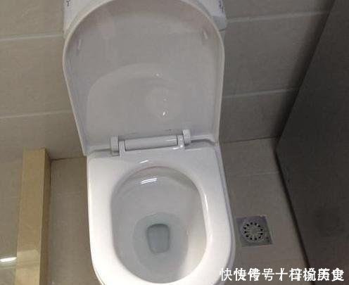 老师傅|马桶里到底能不能扔“卫生纸”,听完老师傅的“建议”,我懂了