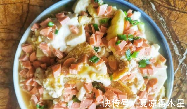 做法|我喜欢的鸡蛋豆腐吃法，一锅炖鲜嫩营养，做法简单5分钟就能出锅！