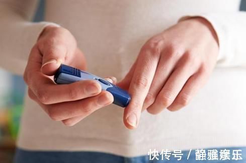 绿叶蔬菜|2种食物,是糖尿病人的“降糖”早餐,每天坚持吃,降糖很简单!