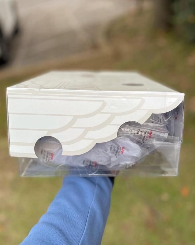 white 飞翼鞋盒太酷了!OW x AJ2 最新图片泄露!下月正式发售