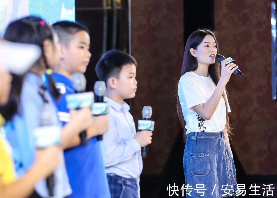 因《诗词大会》走红的冠军陈更,被保送北大,为何6年还没毕业?