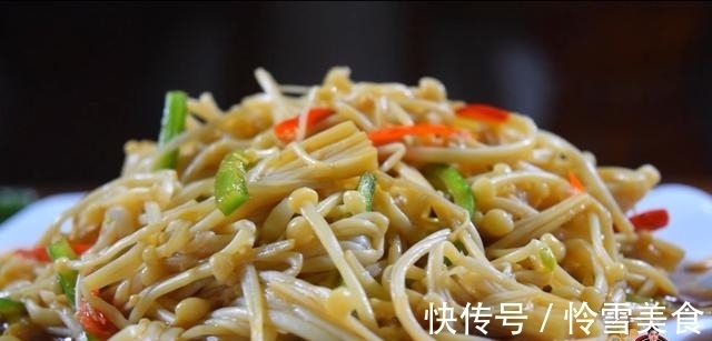 美食坊|凉拌金针菇最好吃的做法,简单好吃又健康,看看你喜欢吃不?
