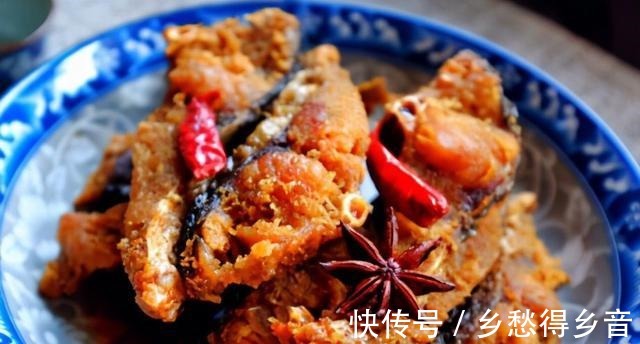 焦内里|秋后,这鱼要多吃,搭配多样的香料制作,熏鱼外皮焦内里嫩快来学!