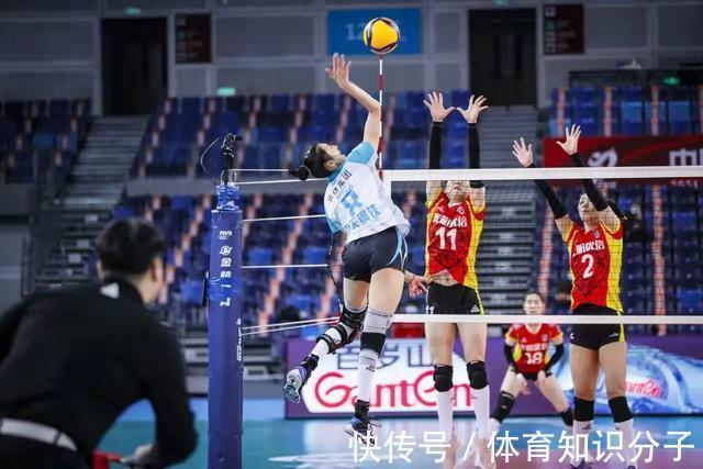 万梓玥|津苏女排决赛第一场江苏女排输在了哪里?球迷指责天津靠花钱引援