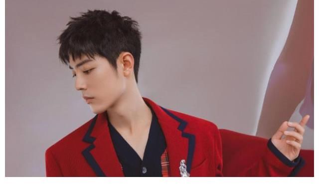 如梦之梦|肖战代言百威品牌后，还要继续参演话剧，肖战的安排是说明了什么