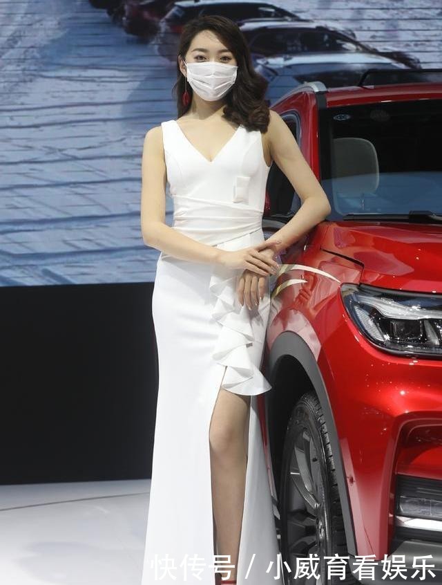 时髦的裙子,还是比较流行的裙子,更能展示出女孩纯洁清秀的气质