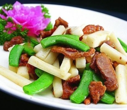 几道荤素搭配的家常菜，做法简单，吃着特别过瘾，老少皆宜！