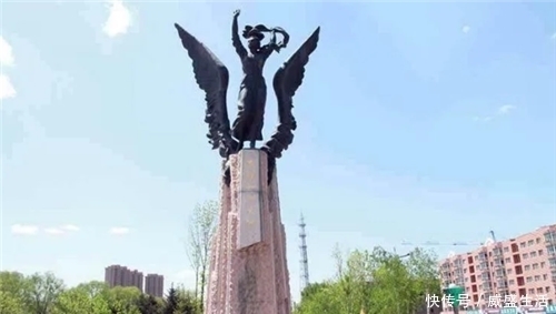 嘎丽娅|17岁少女上山劝降,却被日军拖进山洞,一天过后只找到一块红头巾