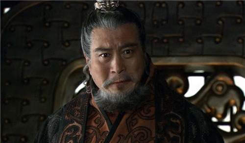 关羽|关羽是怎样斩颜良的正史老老实实的记载，却比演义还吓人