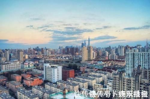 贷款买房|如果能凑全款买房,是否有必要贷款?全款和贷款哪种方式更合理?