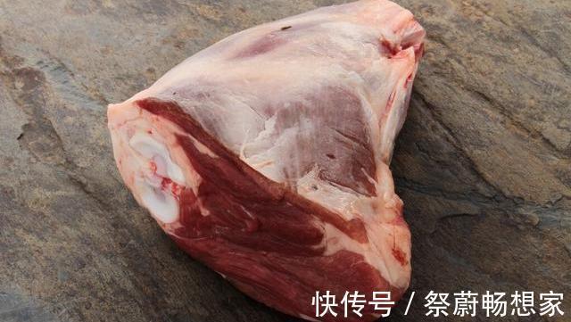 清水|羊肉用清水是洗不干净的,学会多放2样,血污跑出来,吃着更放心