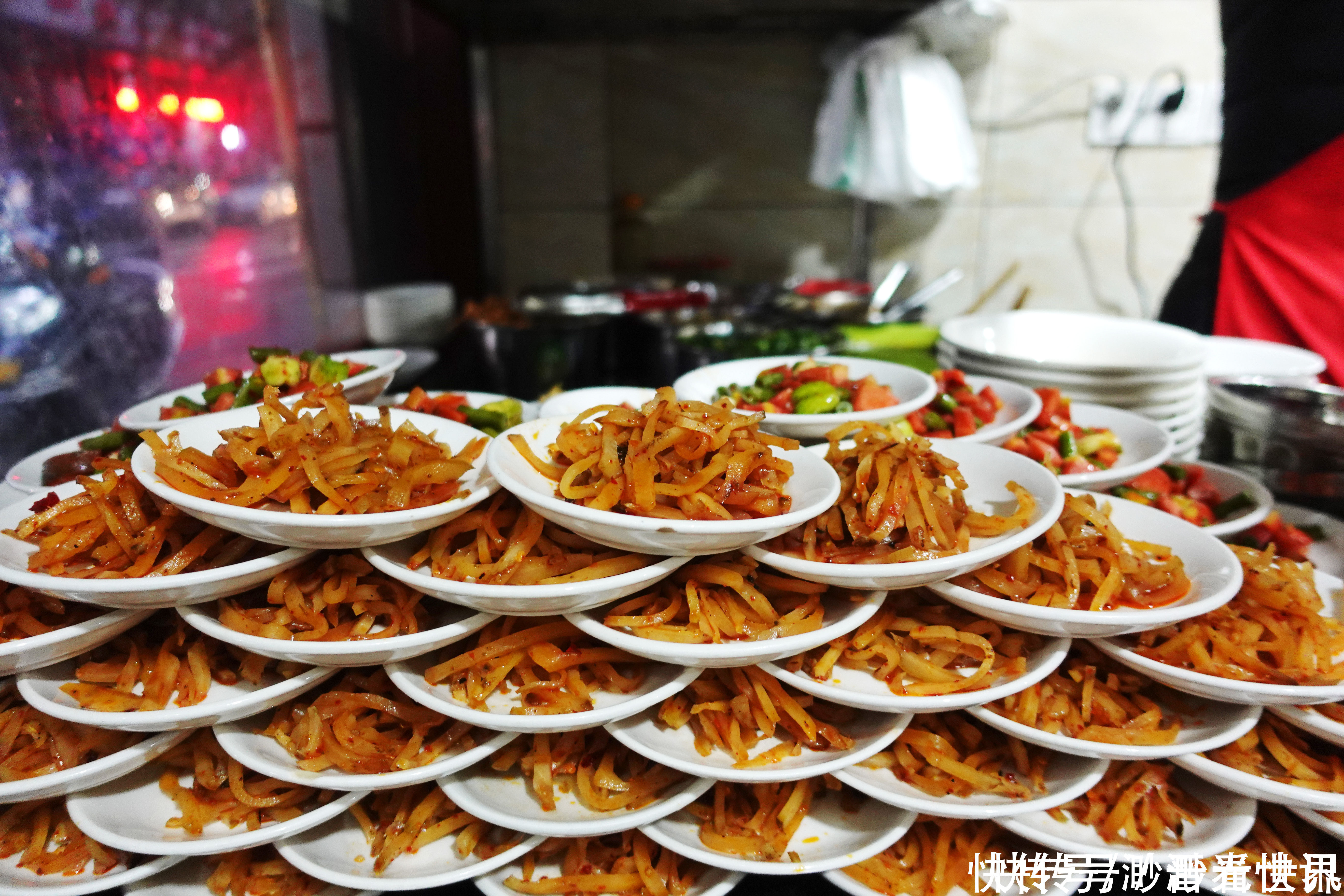  泸州“最火”的早餐店，凌晨5点就要排队！很多人只为“它”而来