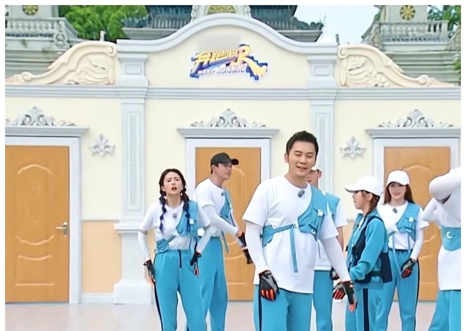 奔跑吧9：郑恺当父亲后，杨颖对他的称呼变了，不怕他妻子吃醋？