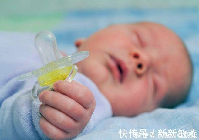 睡眠环境|孩子熟睡后总爱“满床打滚”?是睡得不安稳吗?及早了解帮助孩子