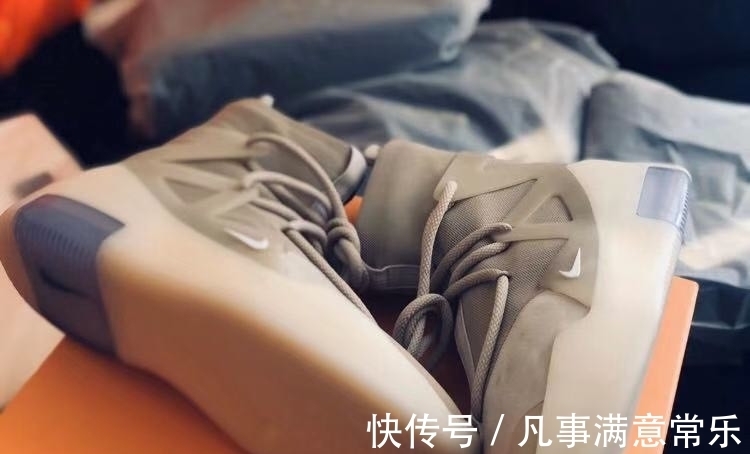 zoom FOG最便宜的配色它就不敬畏上帝了?