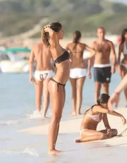 美女|世界最“性感”的五个海滩,在这里拍照要小心,小心被打哦