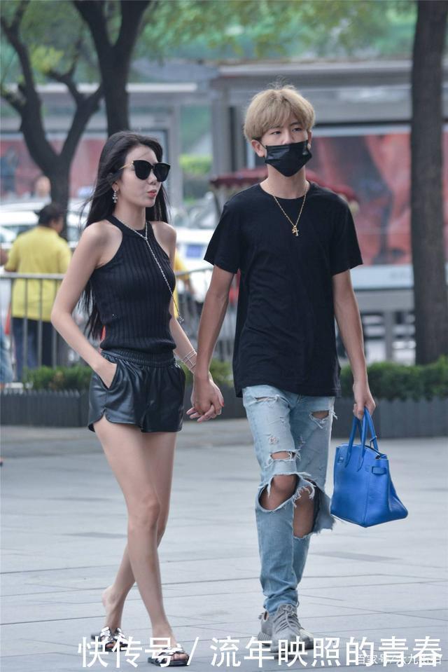 短裤搭配多是都是牛仔款式，也有其他风格，你愿意尝试一下么