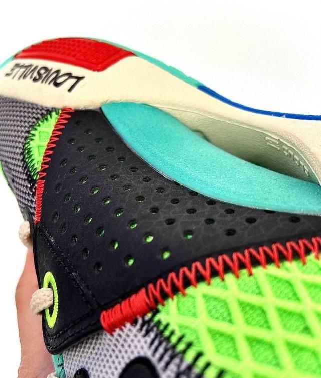 小老弟 韦德小老弟拉塞尔的全城9 PE配色,即将发售,值得期待的一款球鞋!