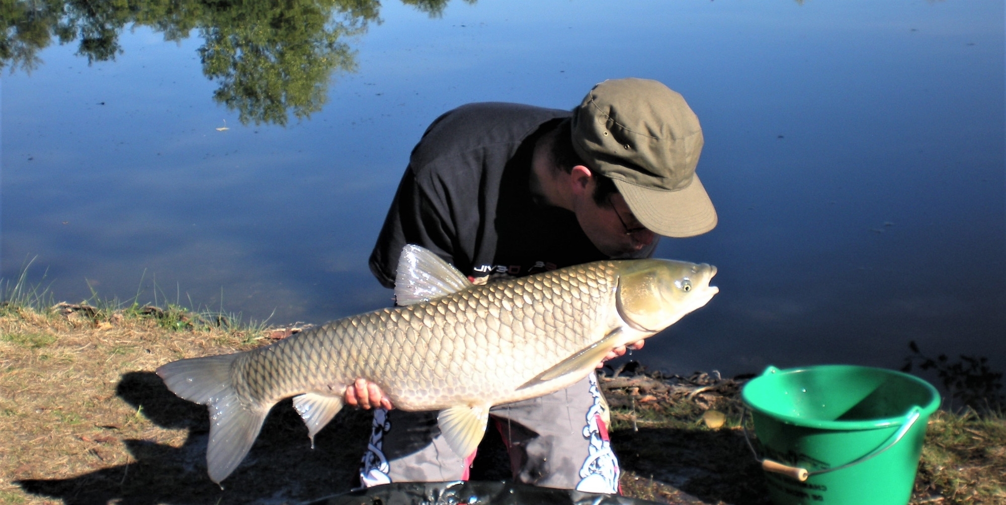 钓草鱼需要技巧吗?知道这些细节,扬竿上鱼到手软