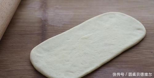 面粉特别的创意做法,加2个紫薯,比包子馒头都好吃,酥得直掉渣