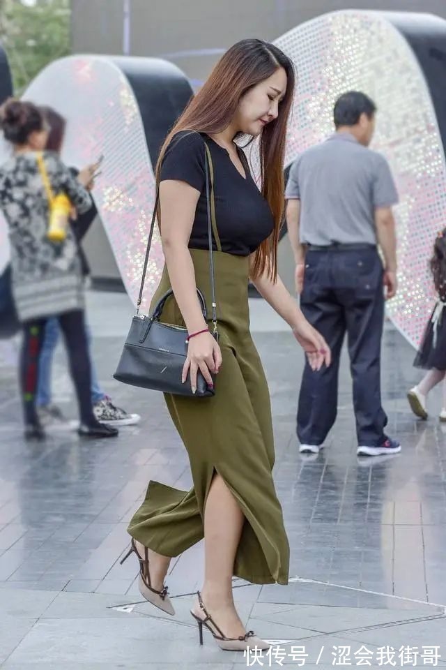 气场 大龄女神轻盈显瘦又显美的气场